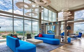 Luxury Highrise In Midtown - Skyline Views And Chic Decor