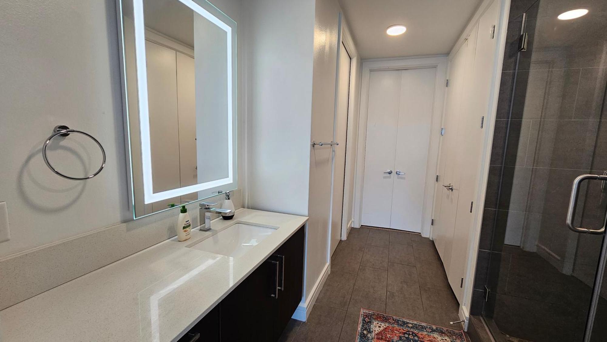 Luxury Highrise In Midtown - Skyline Views And Chic Decor Apartment Houston Exterior photo