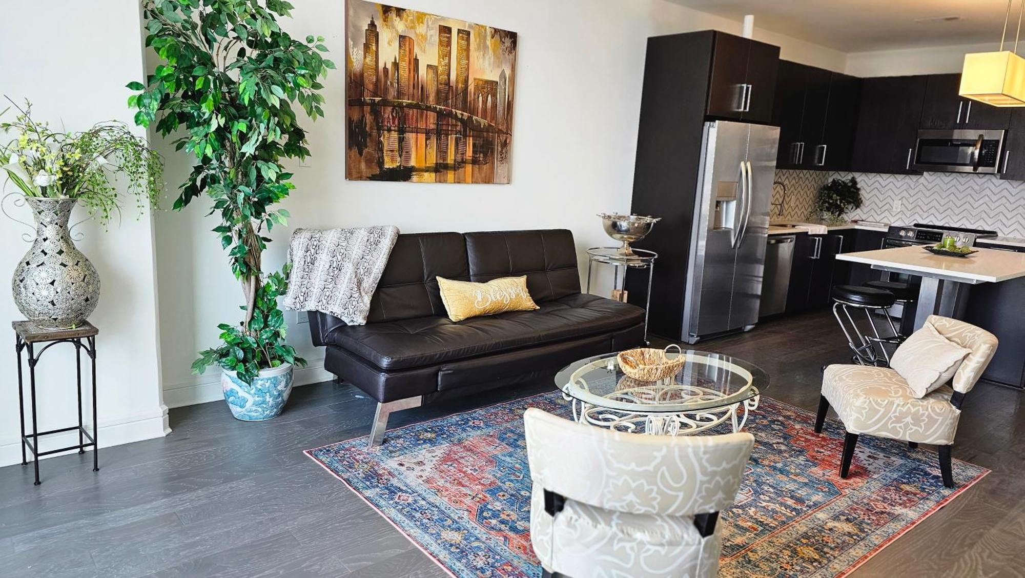 Luxury Highrise In Midtown - Skyline Views And Chic Decor Apartment Houston Exterior photo