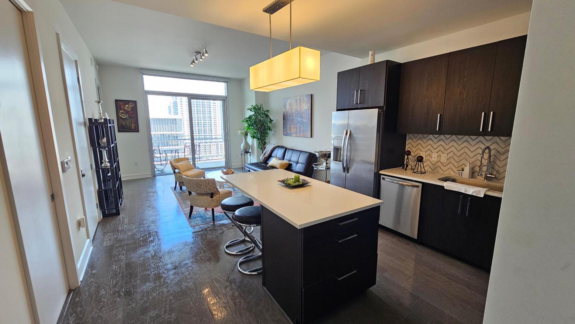 Luxury Highrise In Midtown - Skyline Views And Chic Decor Apartment Houston Exterior photo